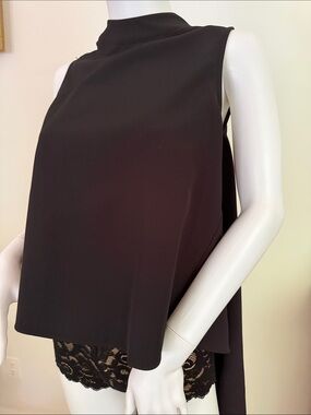 Grazia Top. 8” zipper closure. S
